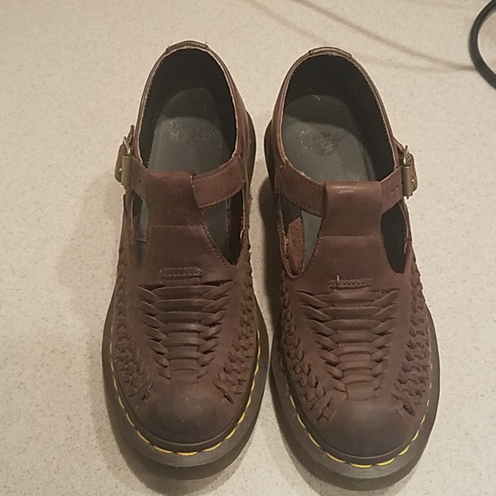 Dr. Martens brown Maryjanes
